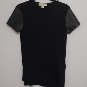 Michael Kors xsmall tshirt